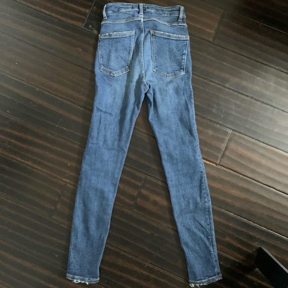 Zara jeans (dark) - Picture 2 of 3
